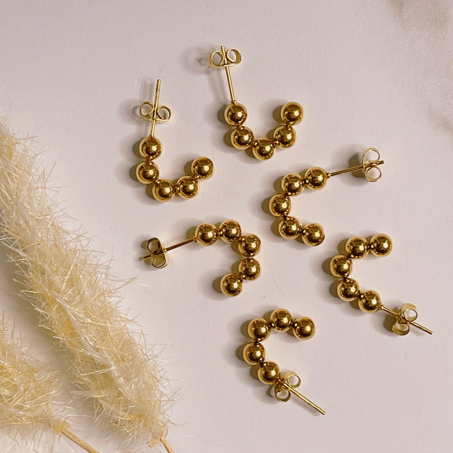 SASSI EARRINGS ๐