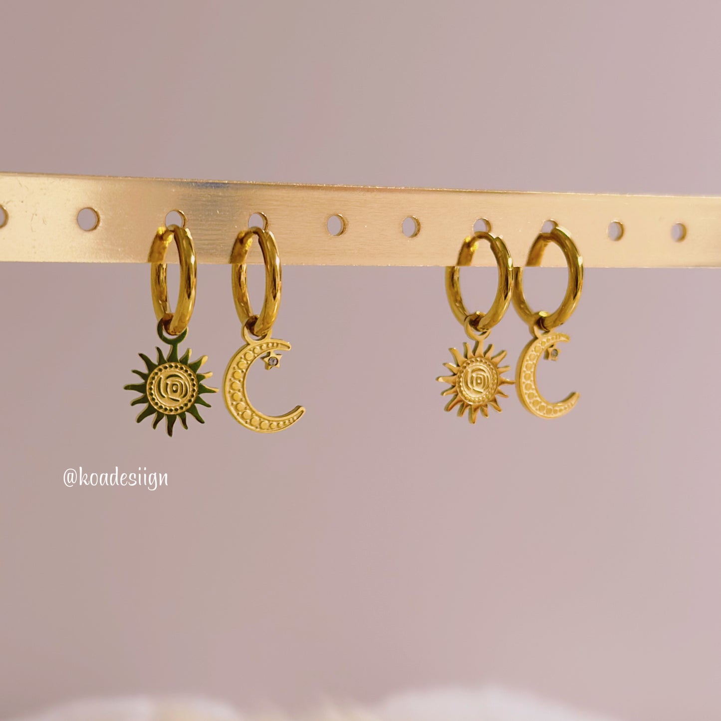 Sol y luna earrings 💧